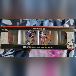 4pc disney shotglass set